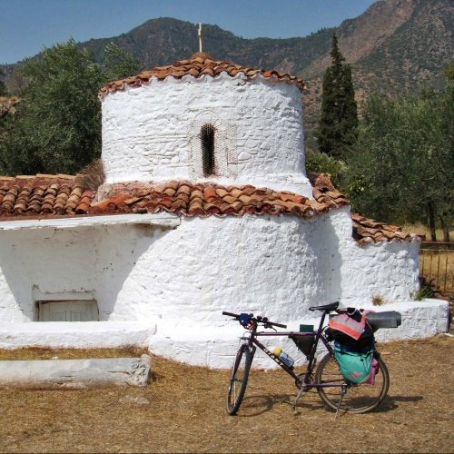 An intense cycling adventure in the Peloponnese. Following Hercules